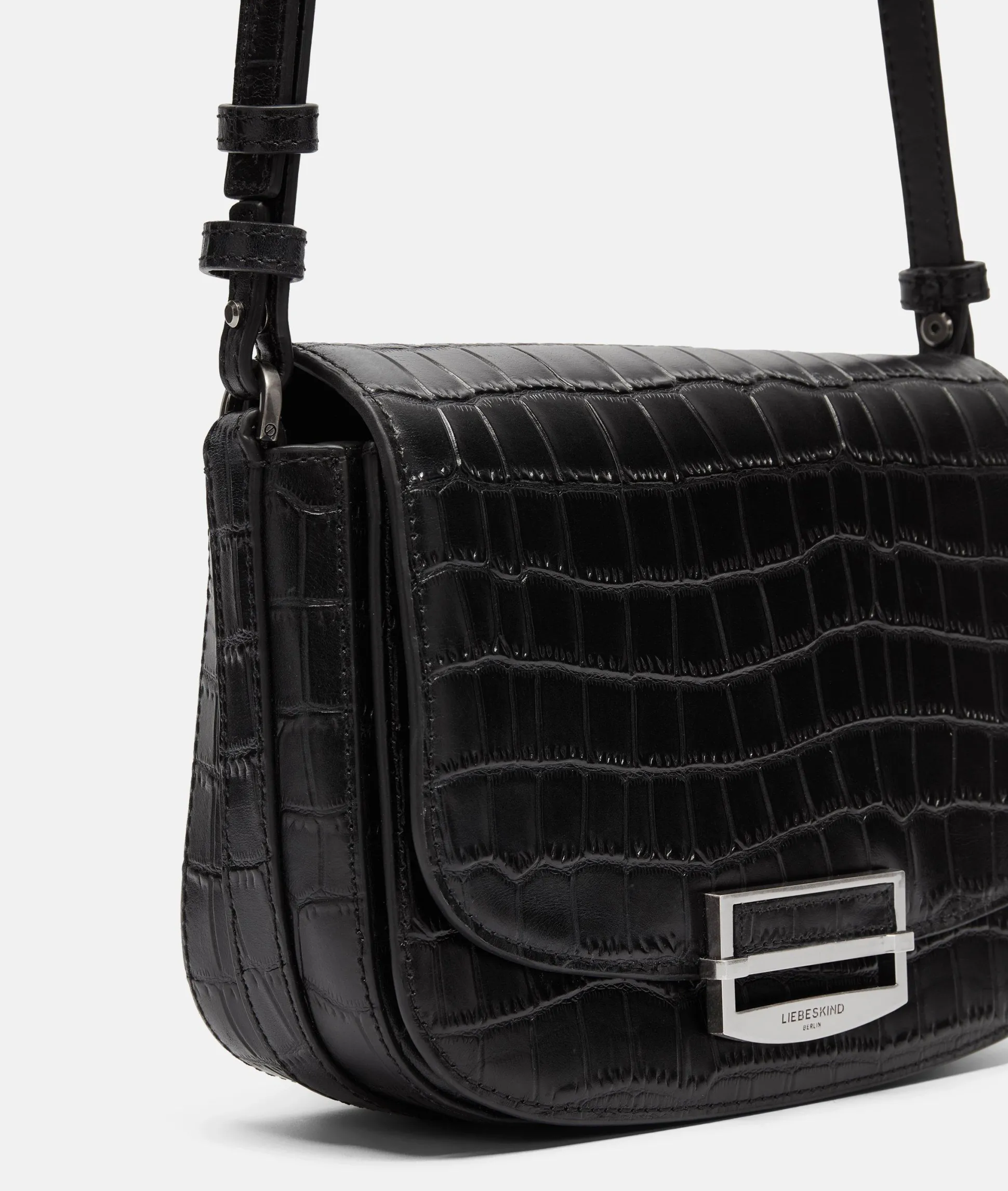 Ezra Crossbody M