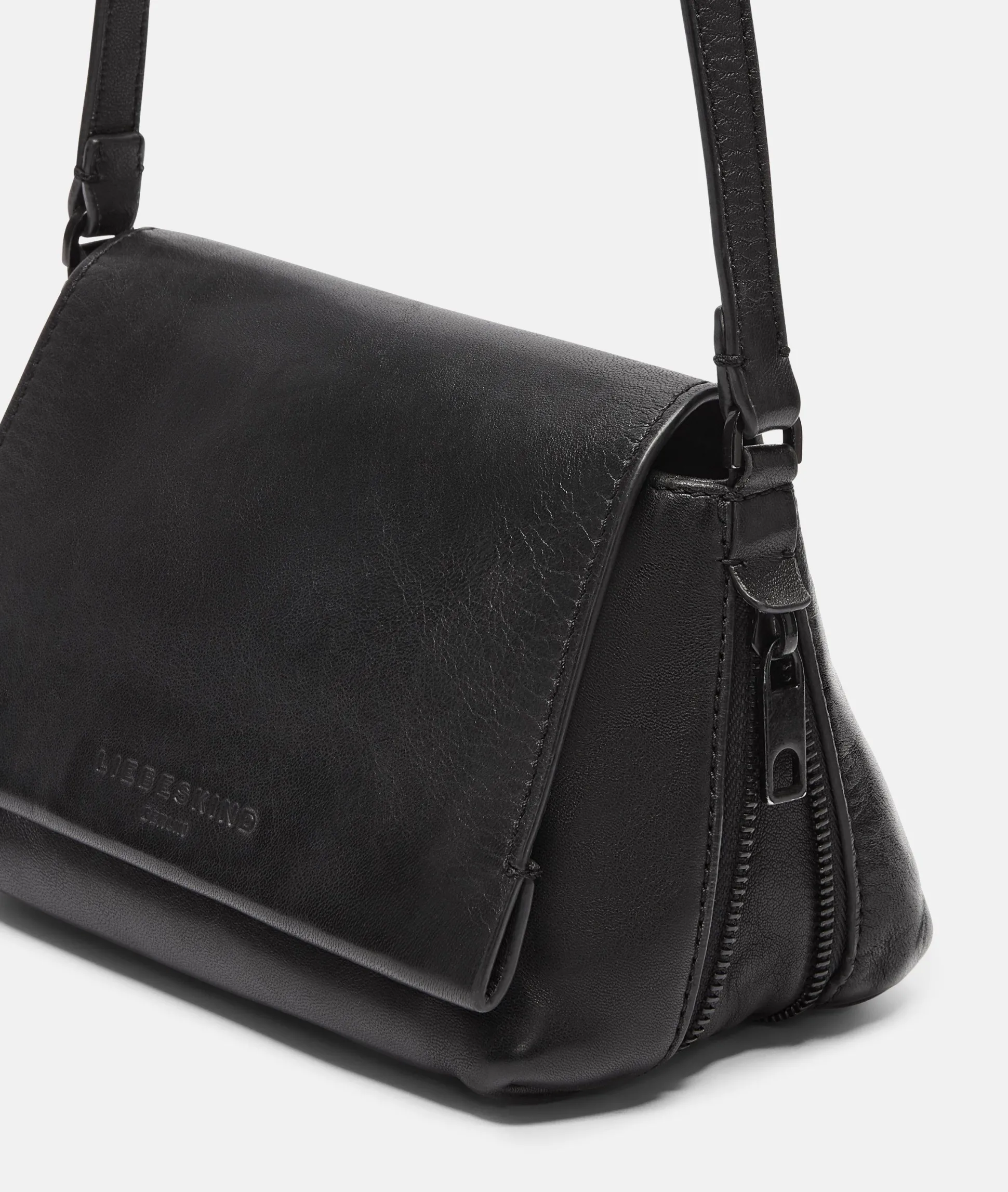Hera Crossbody S