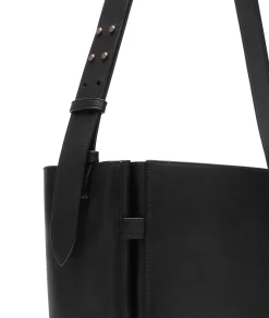 Hilla Hobo M