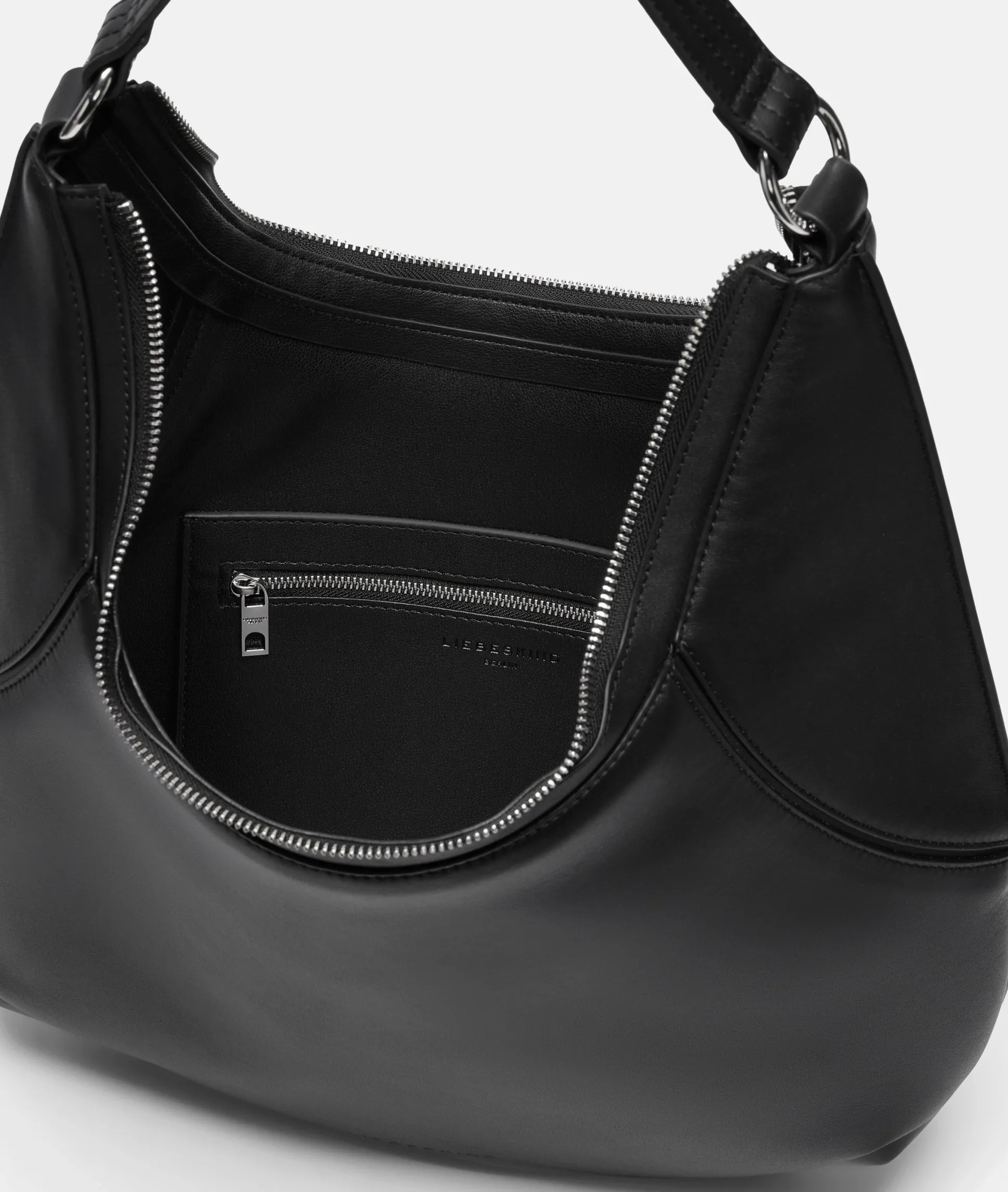Lilly Hobo M