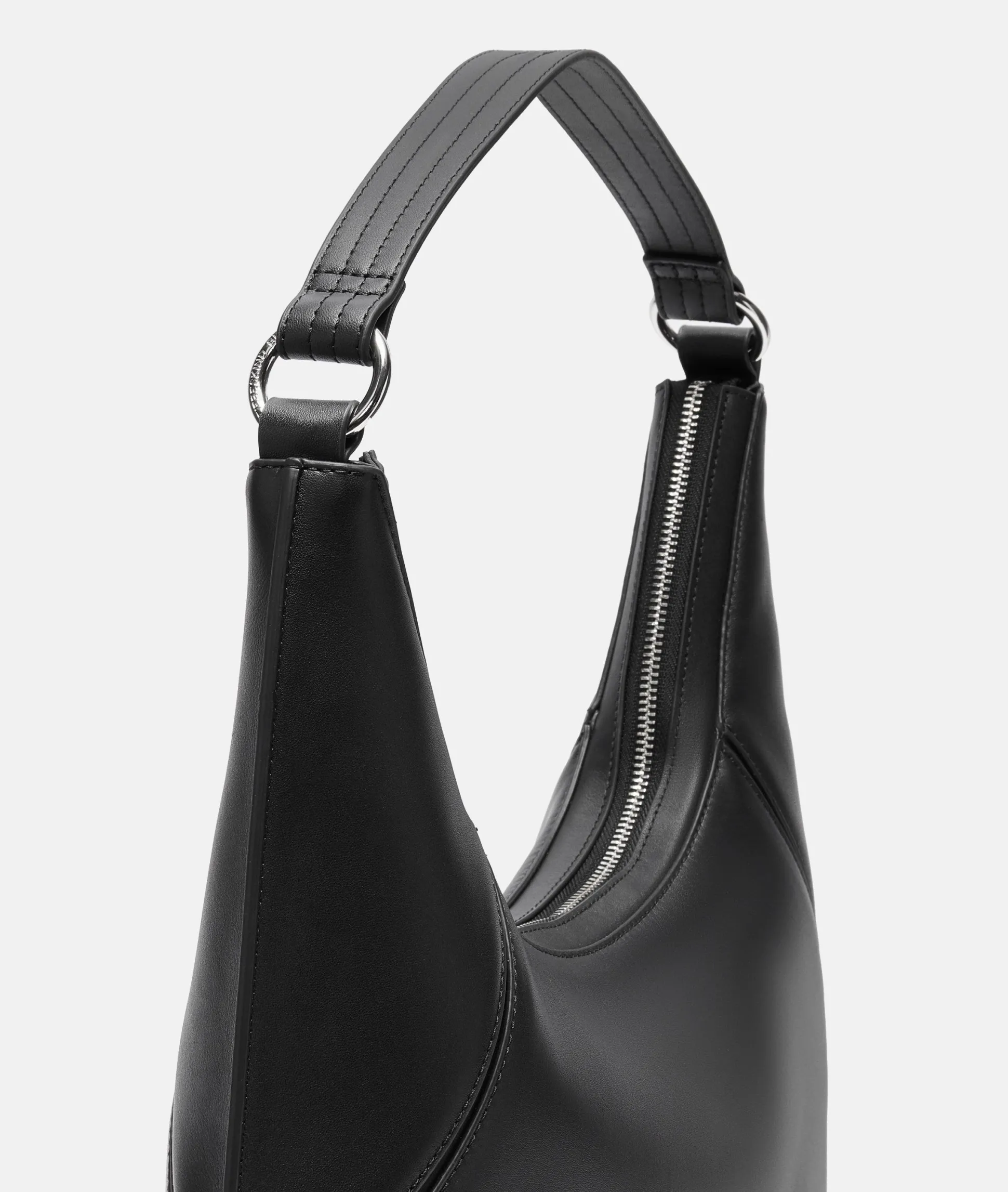 Lilly Hobo M