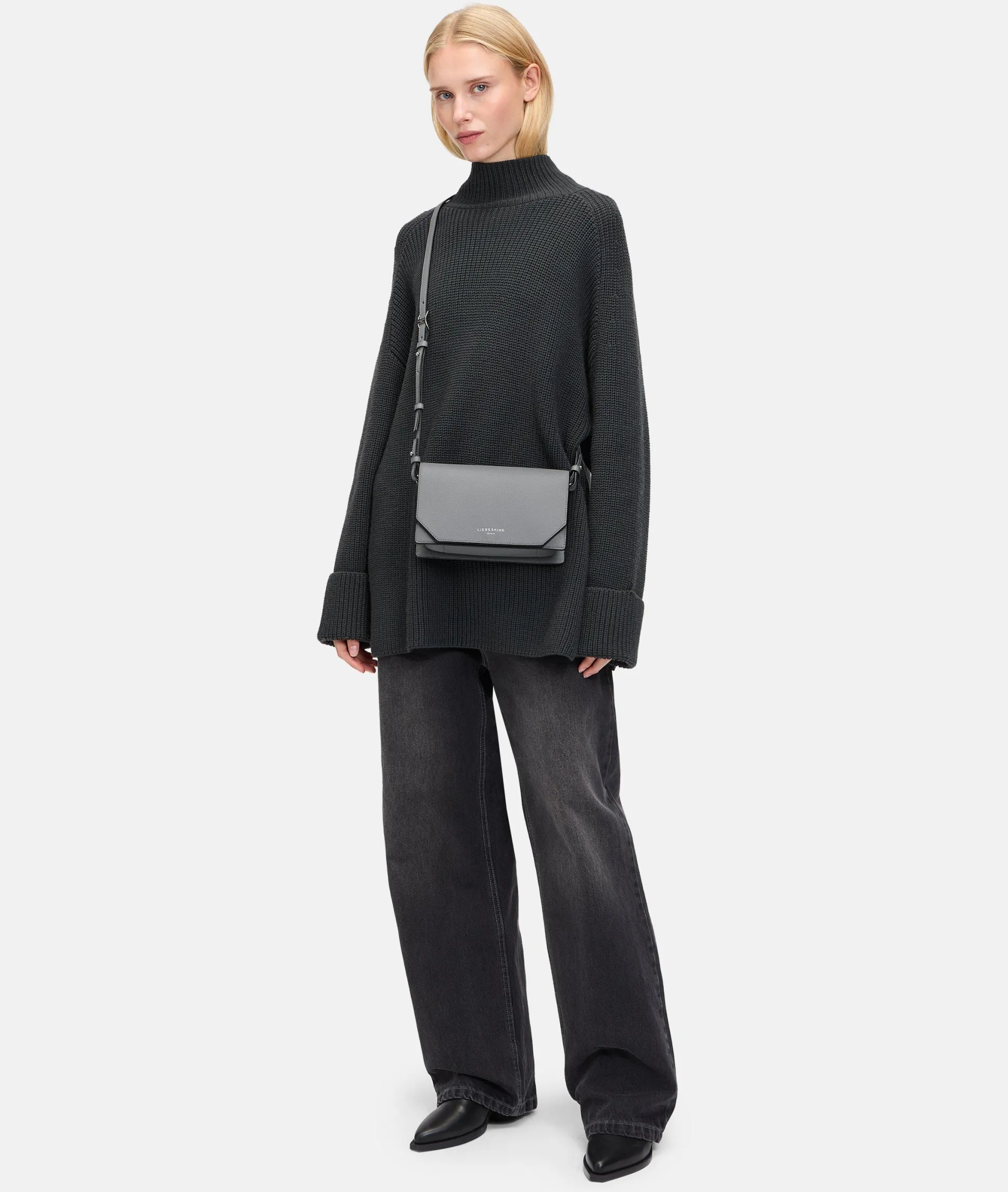 Lora Crossbody S